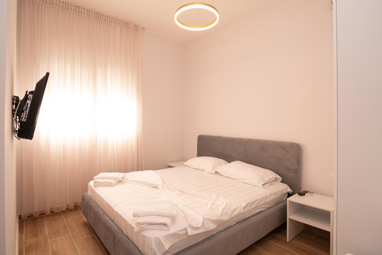 Lian'S Rooms Влёра Экстерьер фото