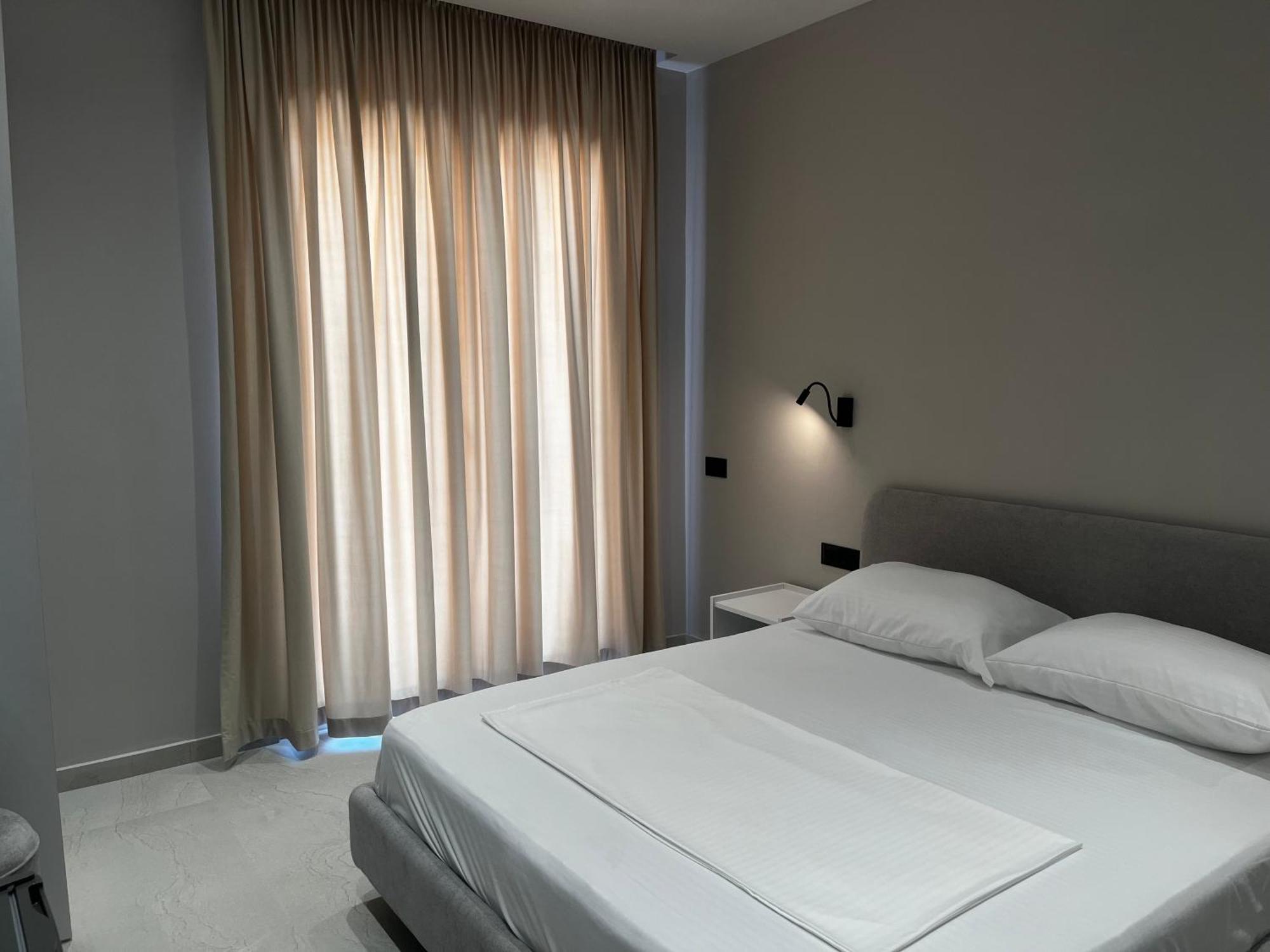 Lian'S Rooms Влёра Экстерьер фото