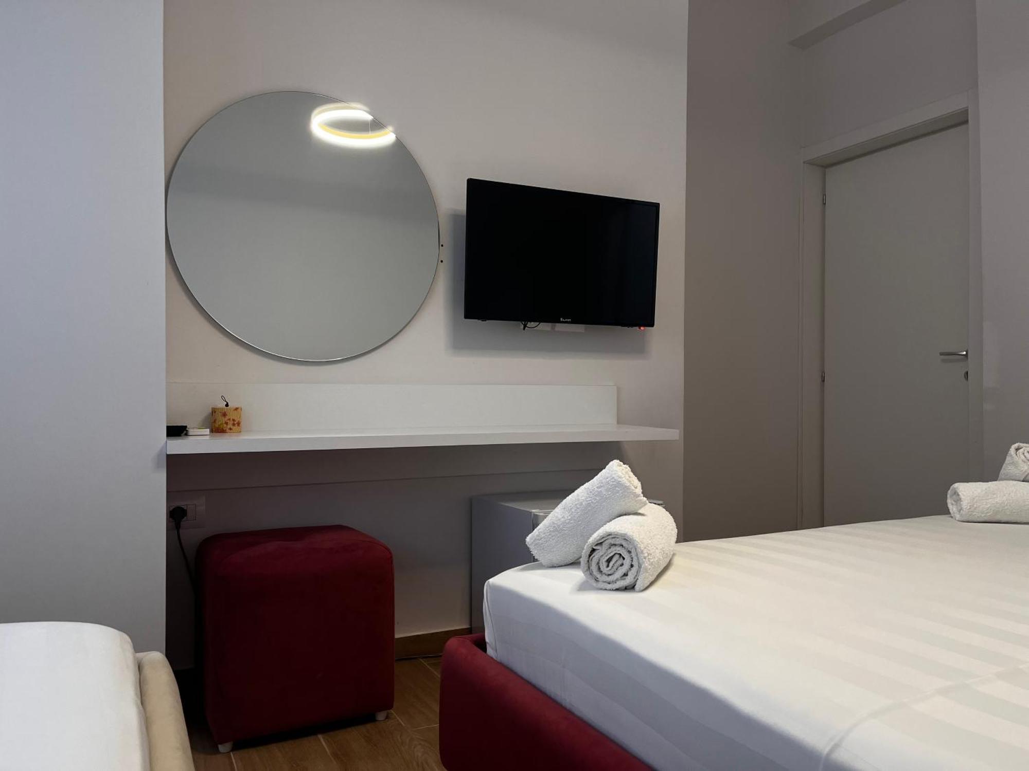 Lian'S Rooms Влёра Экстерьер фото