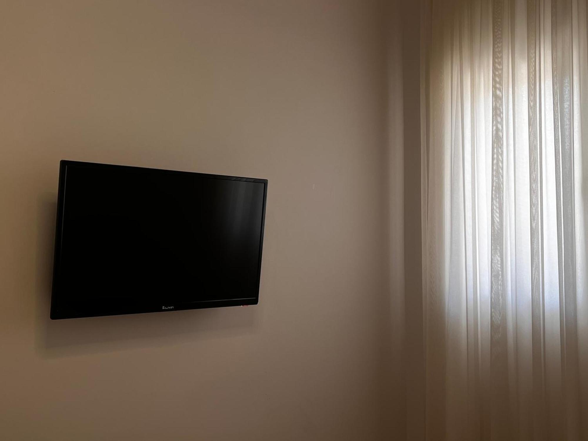 Lian'S Rooms Влёра Экстерьер фото